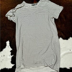 Black/white striped tshirt dress